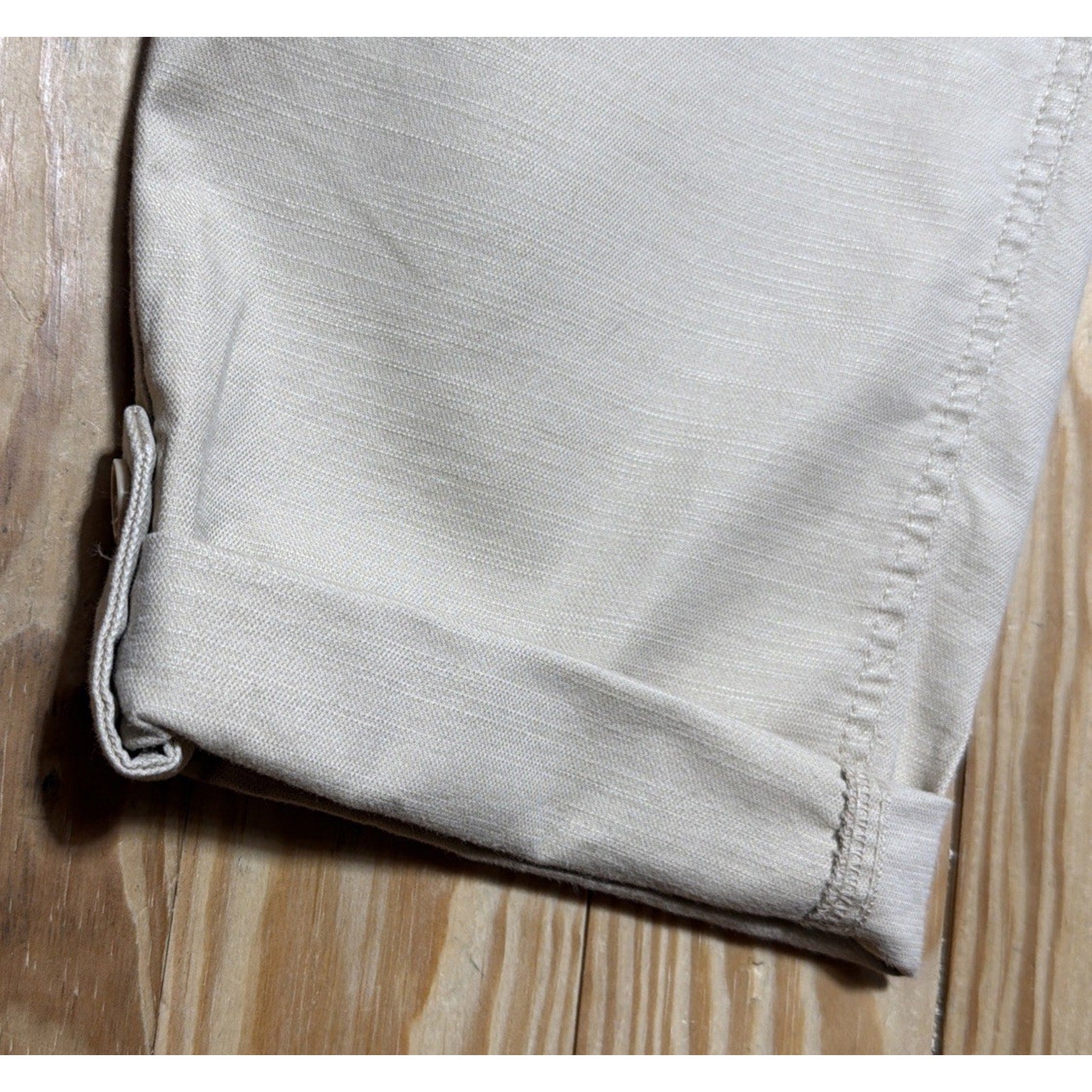 Talbots Womens M Crop Pants Drawstring Front Pull-On Beige Beach Preppy 32x24