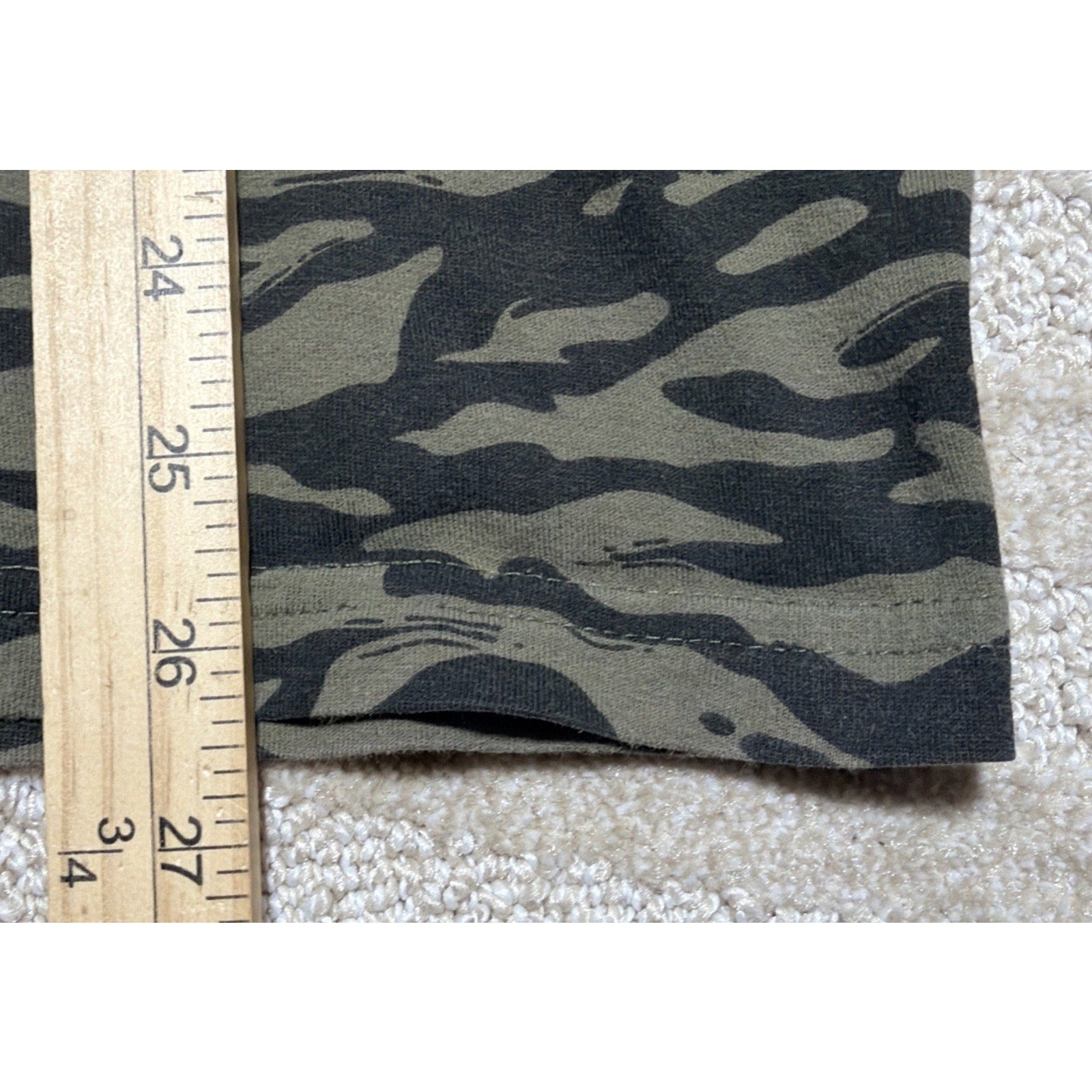 Express NYC Camo T Shirt Cotton Size Large