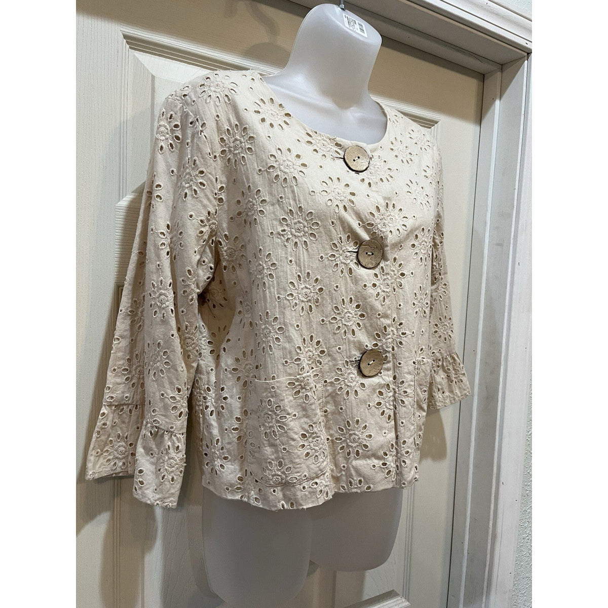 Ruby Rd. Women's 8, 100 % Cotton Lightweight Button Front Beige Ilet Blouse Boho