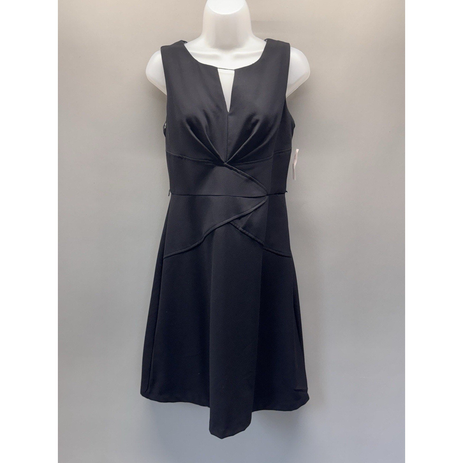 Dressbarn Black Fit & Flare Dress Womens 4 Sleeveless Keyhole Twist Waist NWT