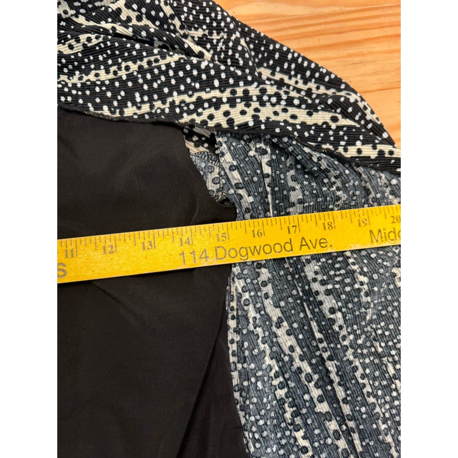 Notations Shirt Women’s Petite S Short Sleeve Layered Cardigan Tank Cream Black