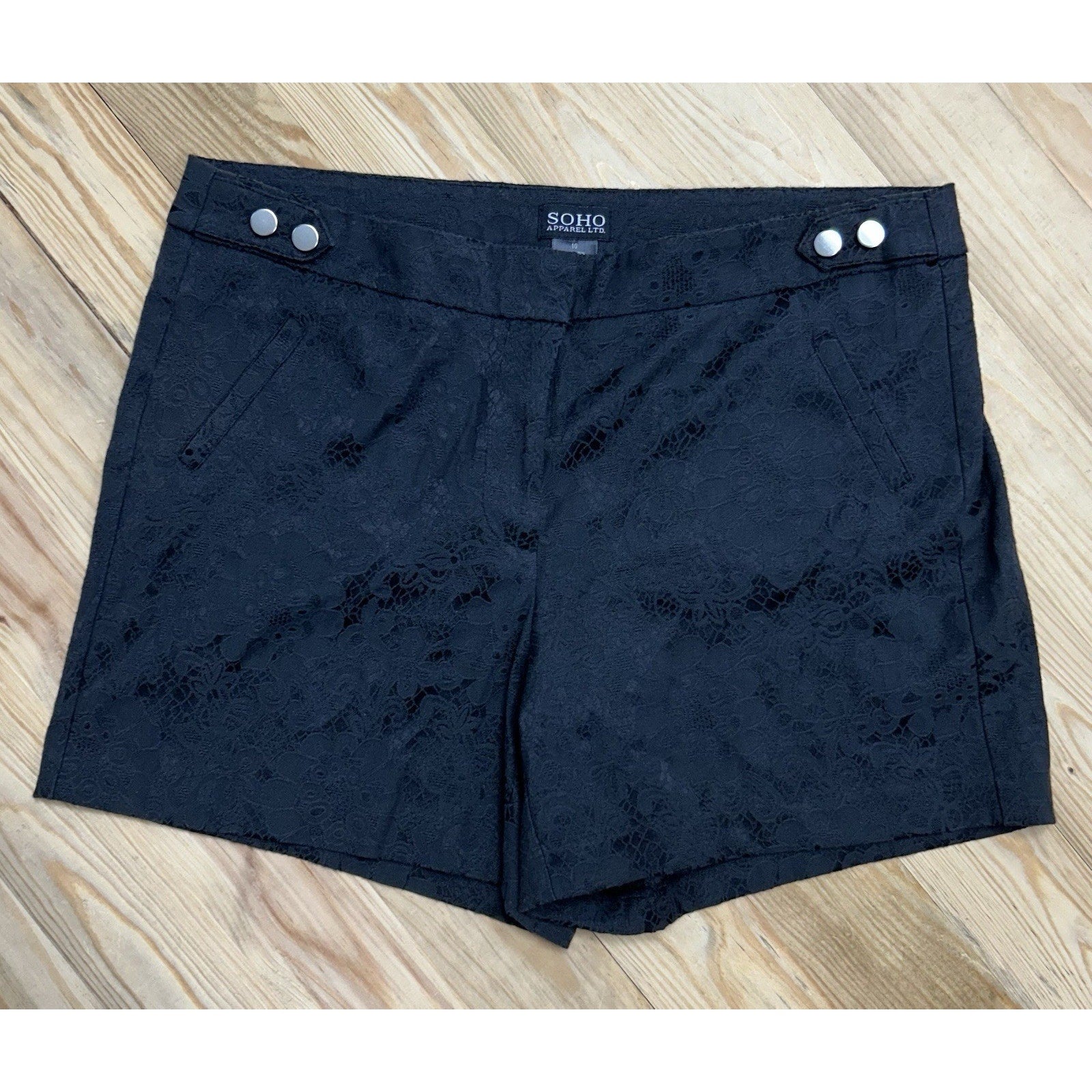 SOHO APPAREL LDT WOMEN’S SHORTS Sz10.