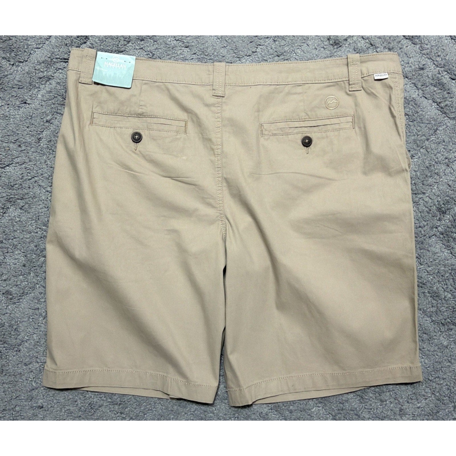 Magellan Outdoors Shorts Men 42W Khaki Flat Front Chino NWT Outdoor Casual Golf