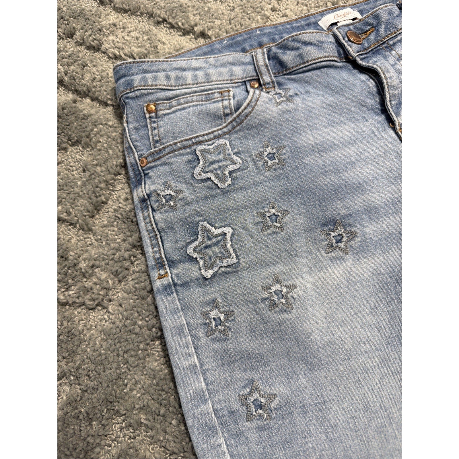 Vintage Candie's Denim Jean Cut Off Shorts Star Embroidered Patch Size 13