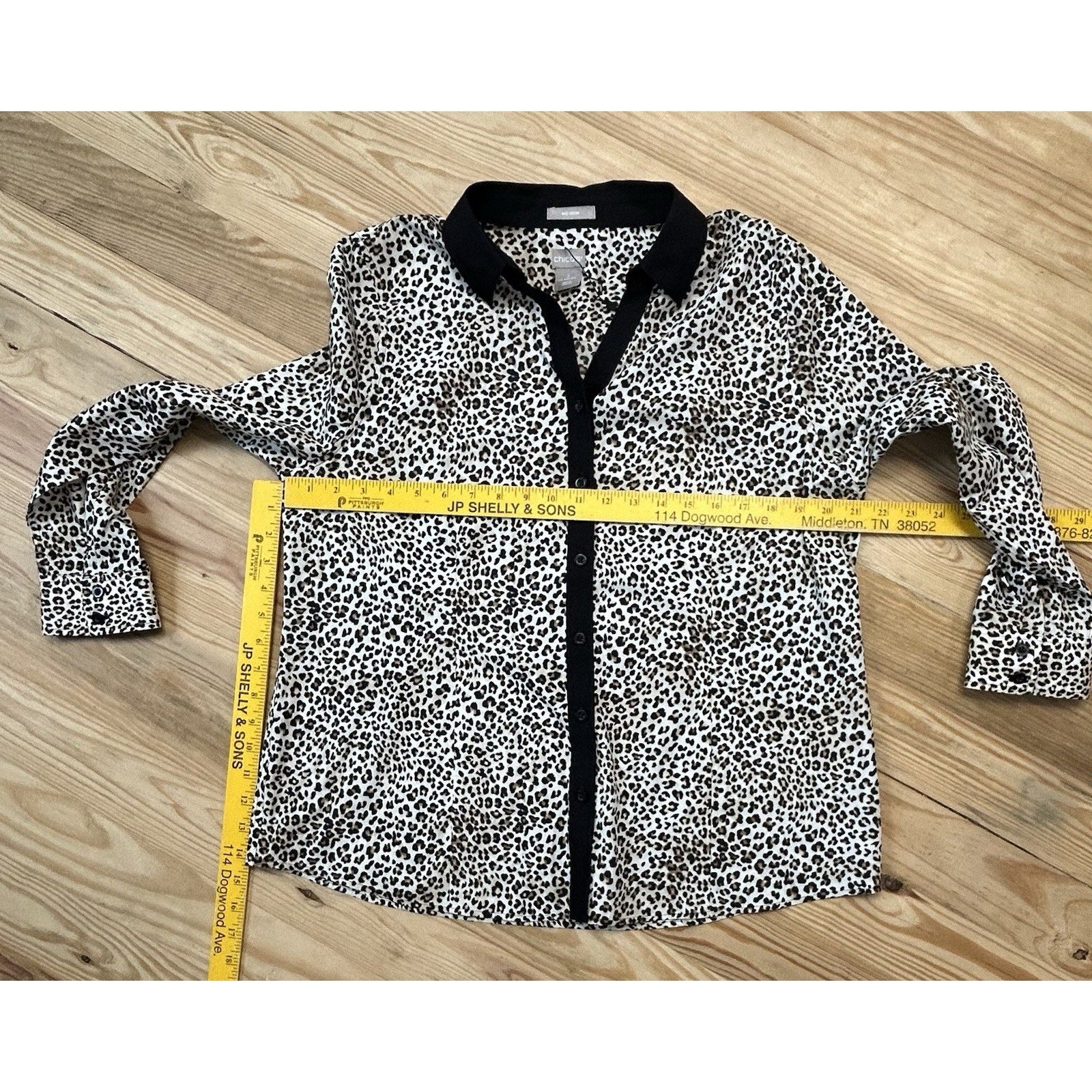 CHICO'S SZ 2 (Large/12) NO-IRON LONG SLEEVE BLOUSE LEOPARD PRINT BLOUSE NWOT.