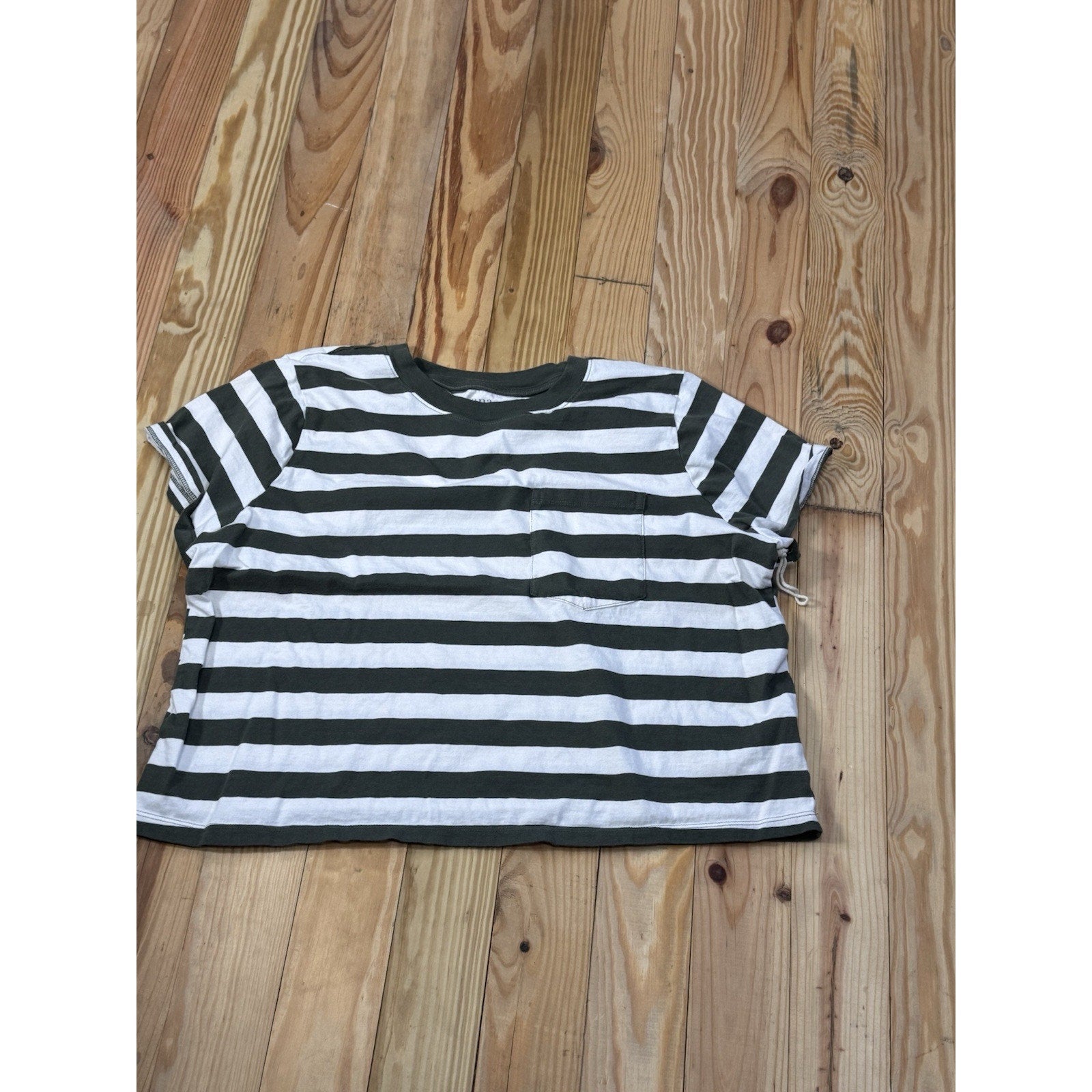 a.n.a. Green White Striped Shirt Short Sleeve Top Crew Neck Crop Women's XL New