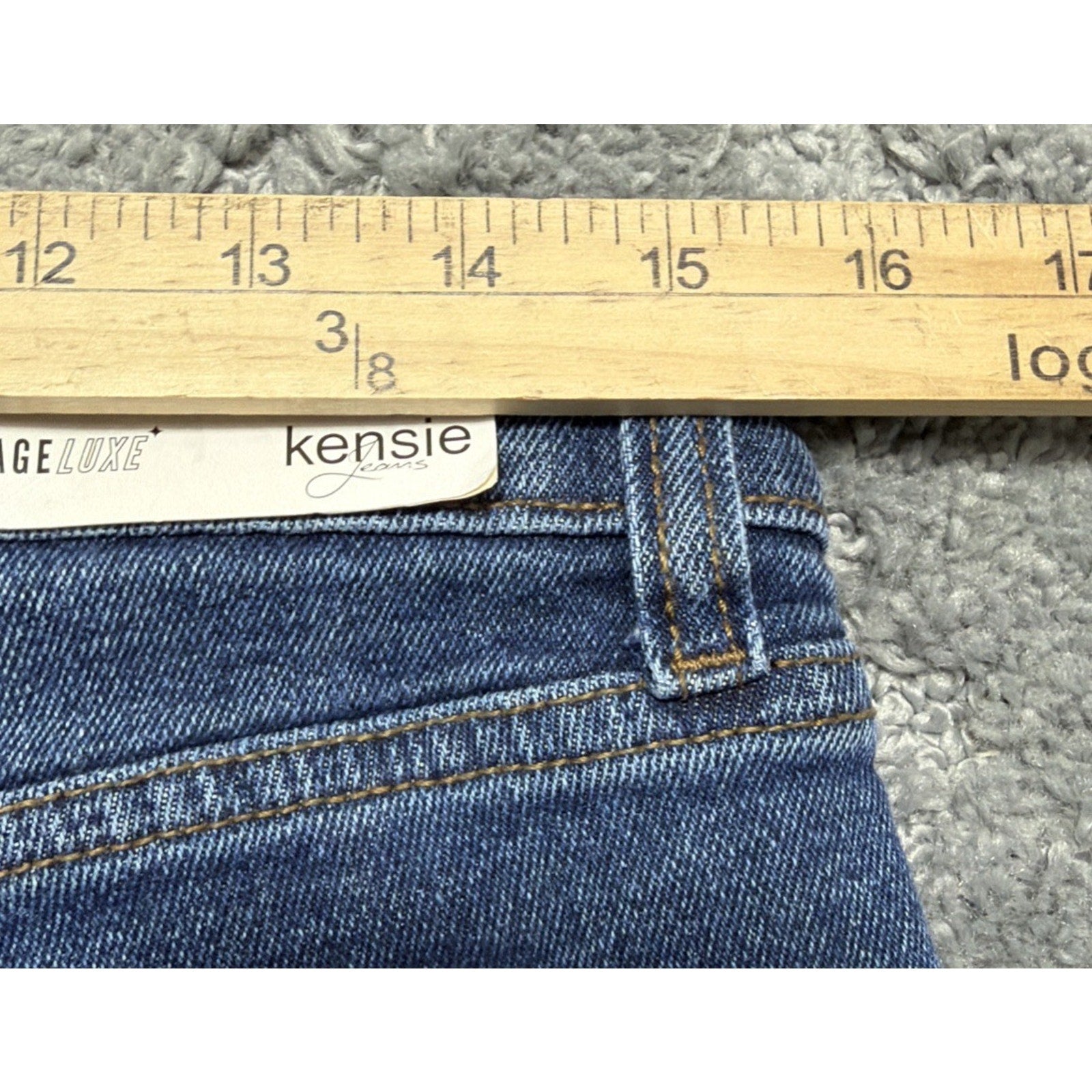 Kensie Jeans Vintage Luxe Women's The Short Size 6/28 Lesina Blue Denim Shorts