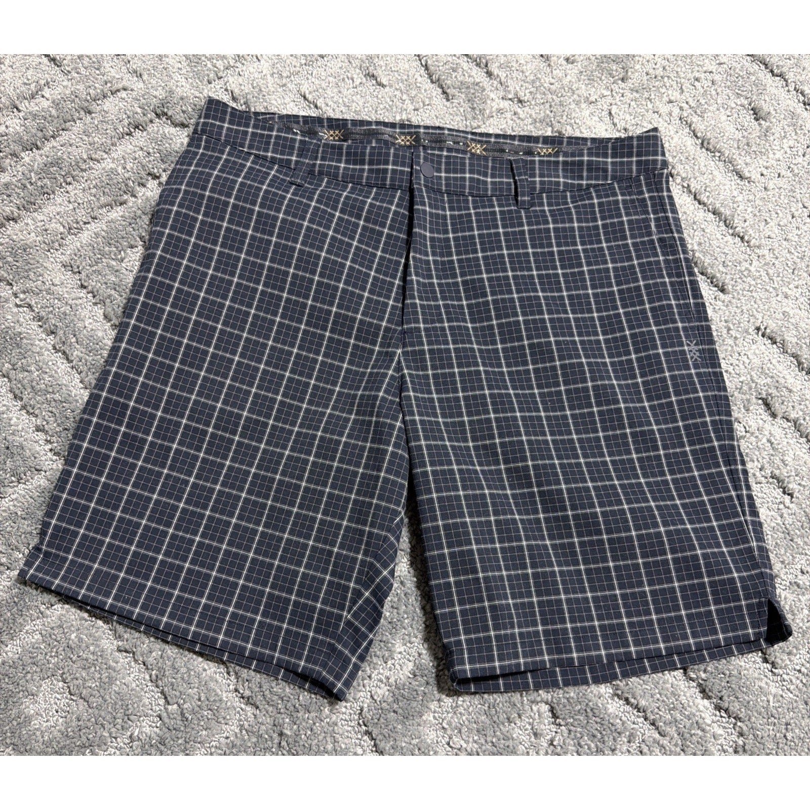 RHONE Men's 9" Dune Golf Shorts Sz 34 Blue Plaid