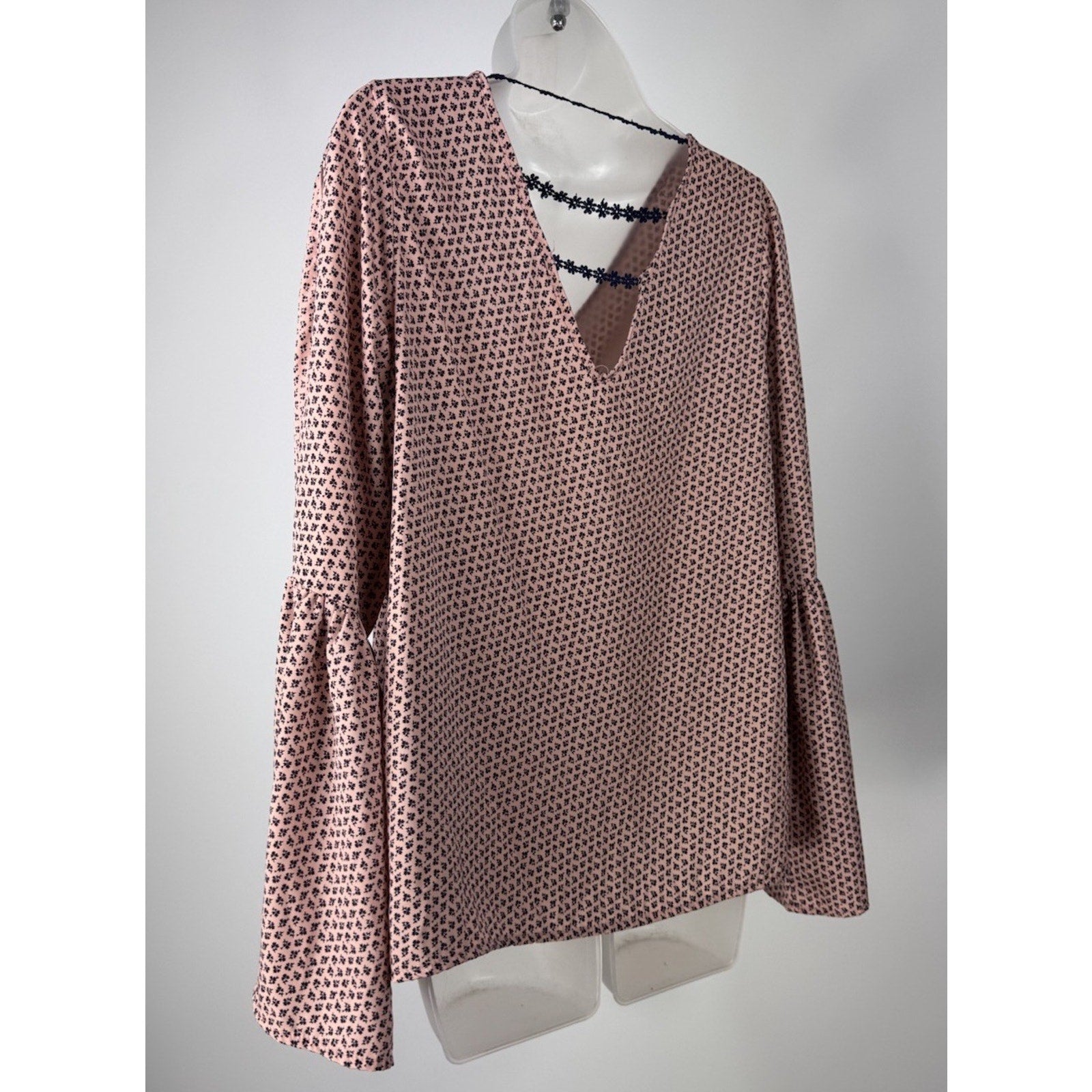 Sage Women's Blush Pink & Black Bell Sleeve Blouse Top Size Large