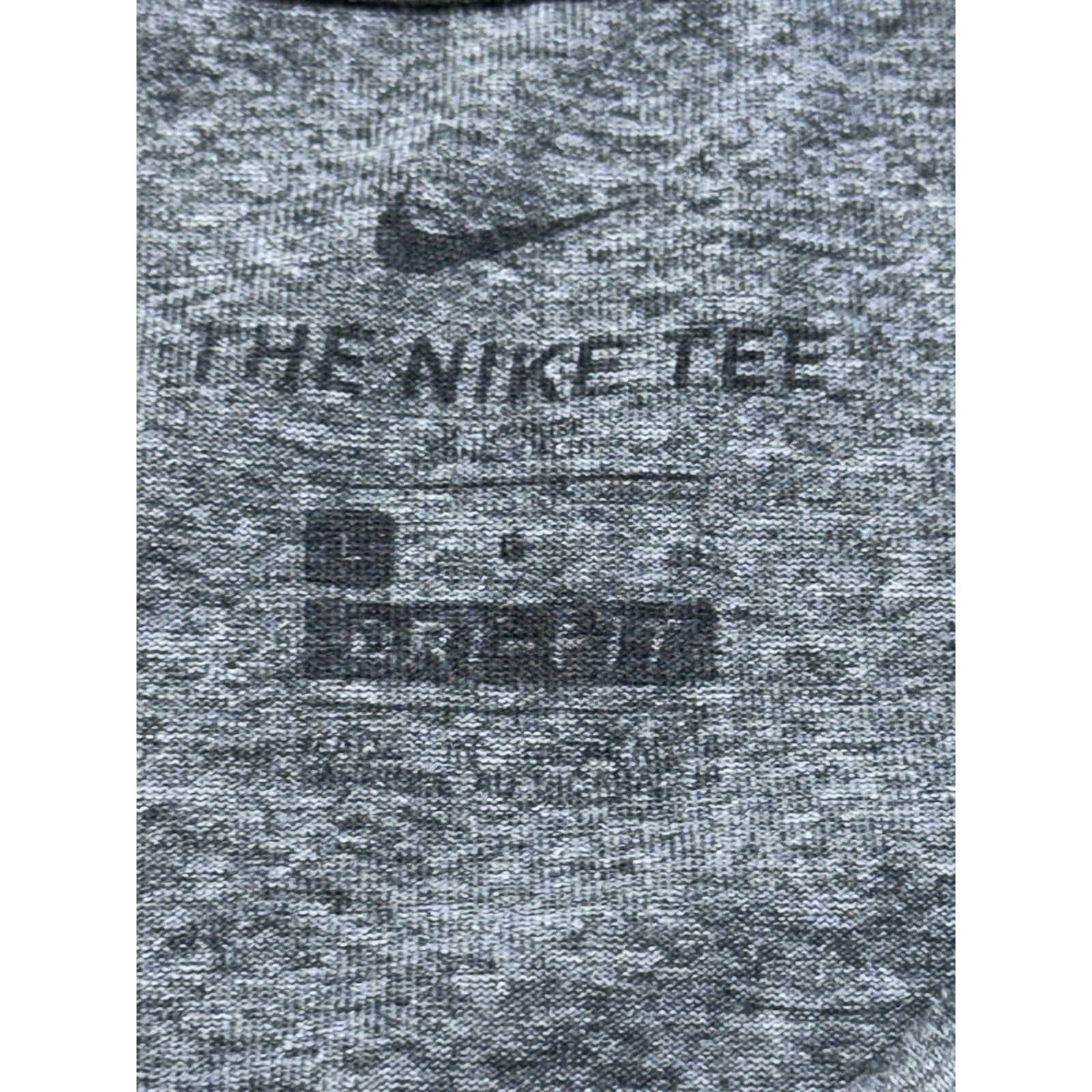 Nike Dri-Fit Basic Gray Classic T-Shirt Men’s Size Large