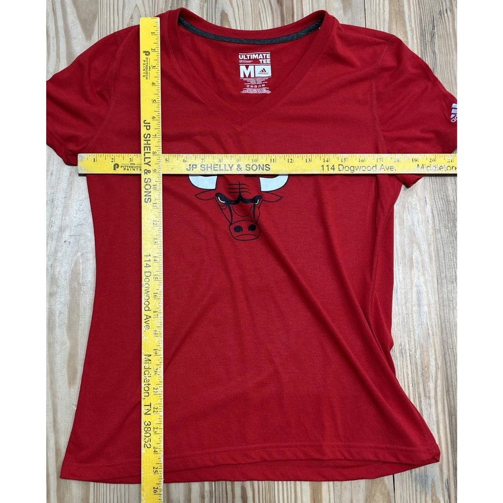 Adidas Ultimate Tee Womens NBA Chicago Bulls Basketball V-Neck Shirt M