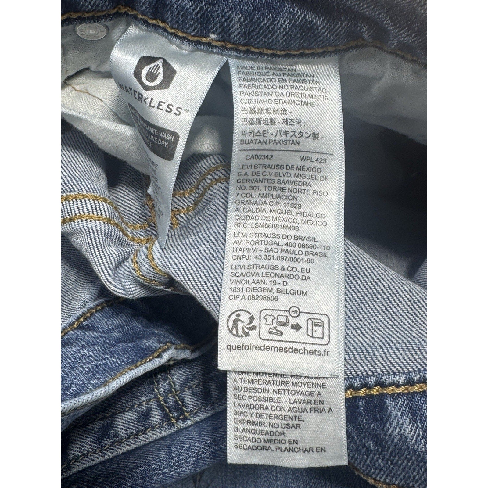 Levis 541 Dark Wash Blue Jeans Denim Straight Fit Men’s Size 38X29