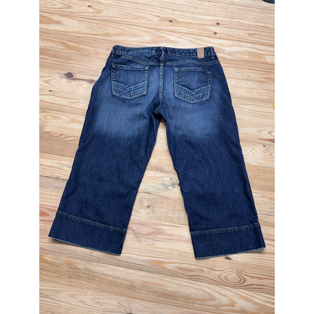 Maurices Women's Crop Blue Denim Jeans Basket Weave Sz 7/8