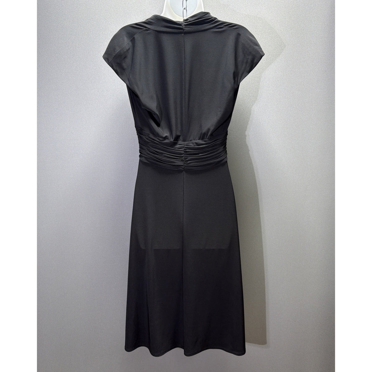 Evan Picone Beautiful V-Neck Ruched Fit & Flare Midi Dress Size 8 Stretch