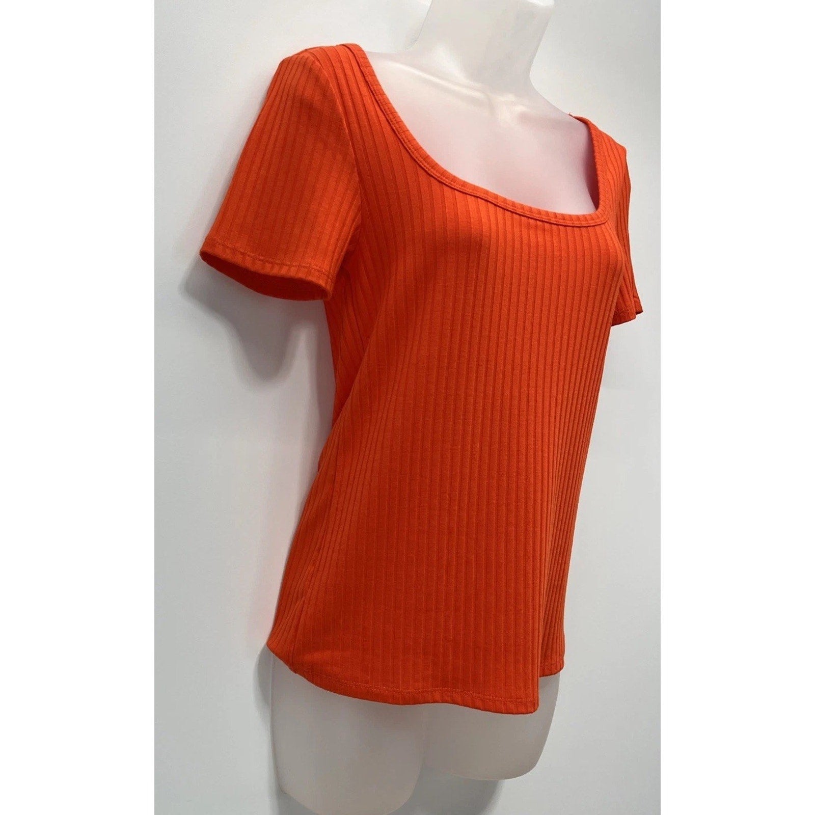 NWT Loft Short Sleeve Shirt Women Medium Orange Scoop Neck Ribbed Stretch Casual