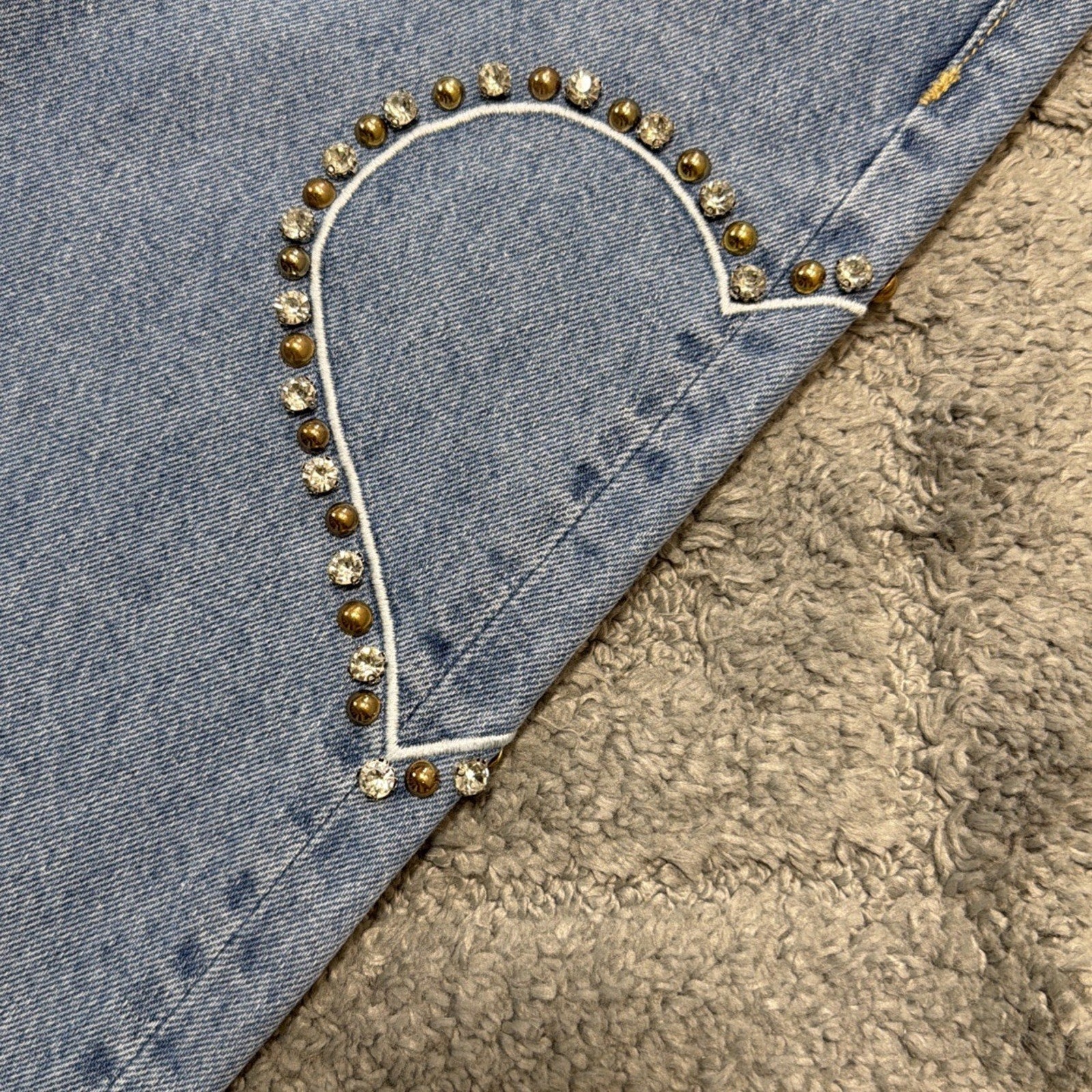 CIDER Jeans XS Blue Wide Leg Rhinestone Heart Studded Denim Y2K Trend NWT