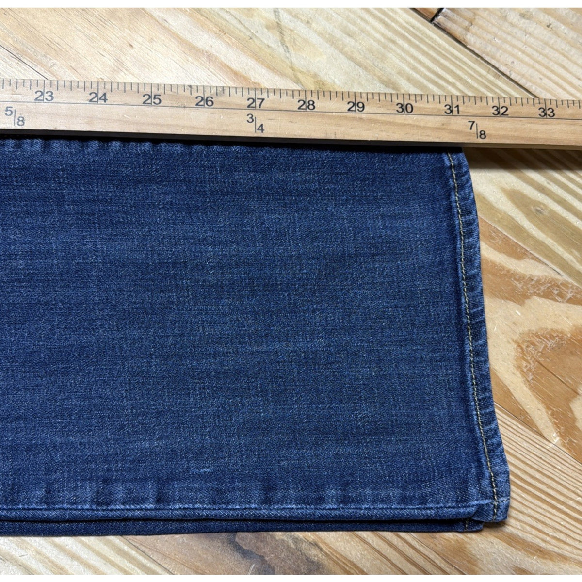 Rock & Republic Kasandra Mid Rise Bootcut Jean Embellished Jeans Size 8 Stretch