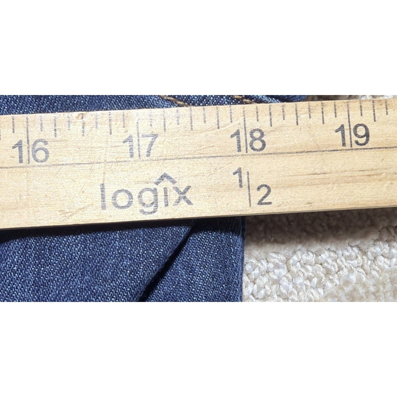Eddie Bauer Womens Size M Denim Trucker Style Jacket Stretch Excellent