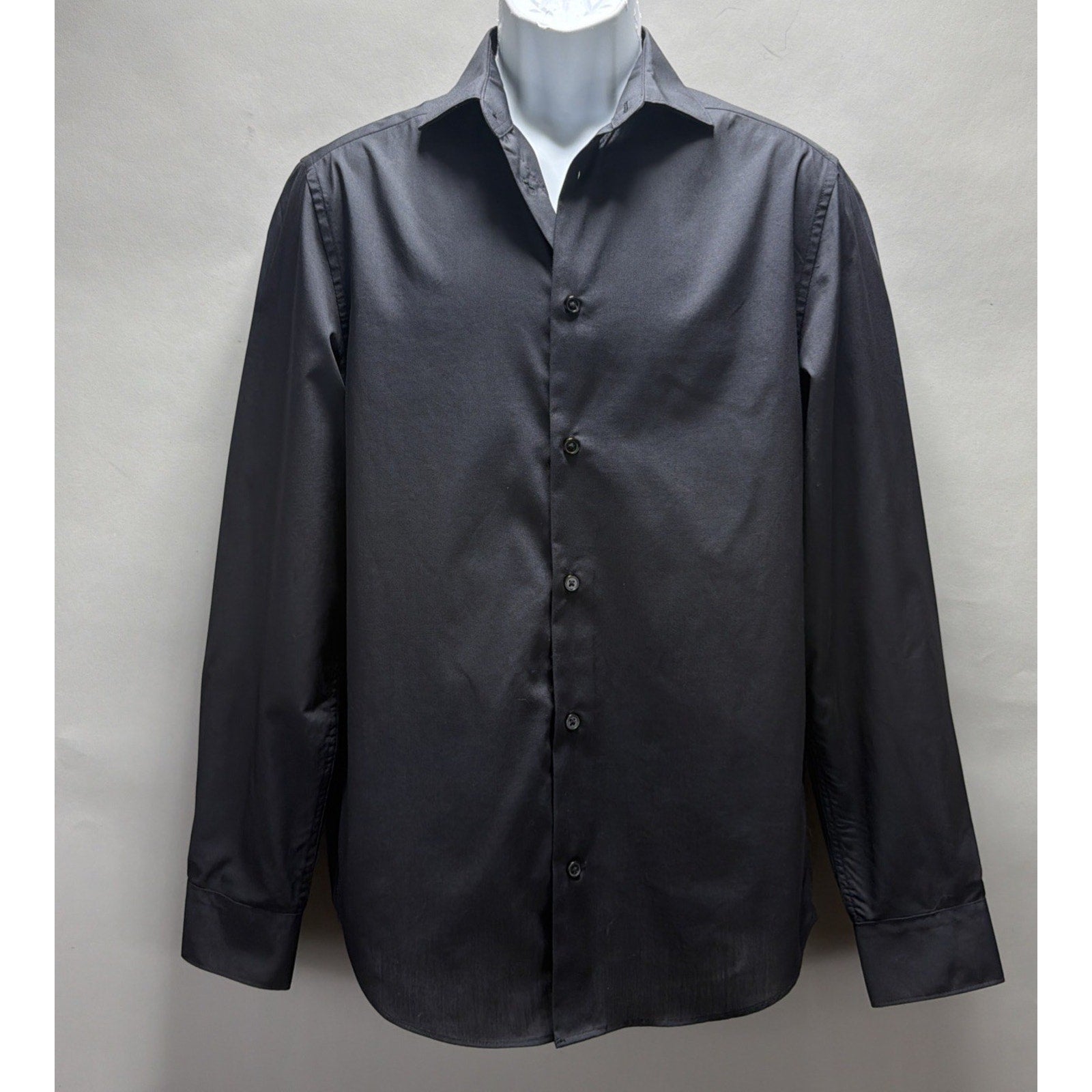 H&M Regular Fit Cool Down Tech Button Down Shirt Men's Small NWT Black