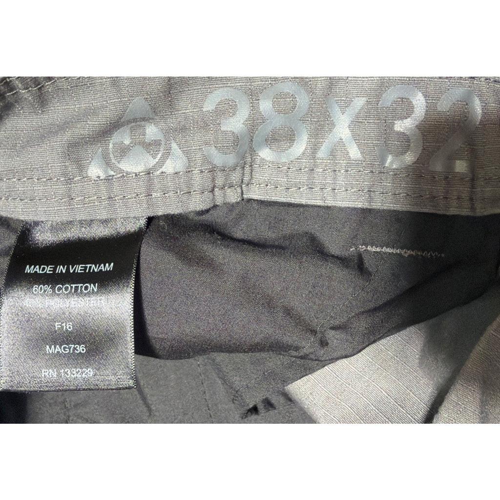 Magpul Pants Mens 38x32 Gray Stretch Tactical Outdoor Tech MAG736 NWOT