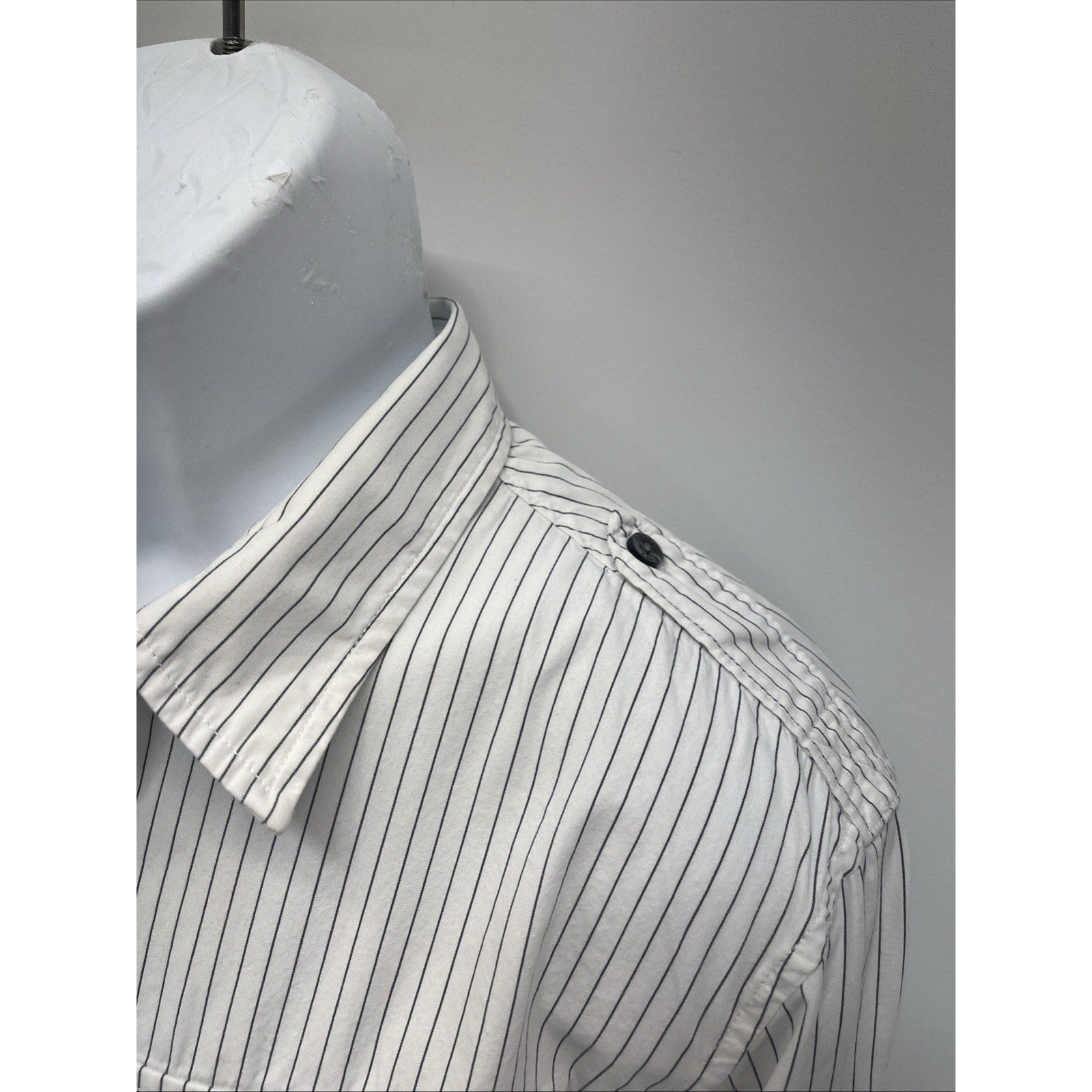 American Eagle AE Mens Striped Button Down Cotton Vintage Fit Shirt; size L