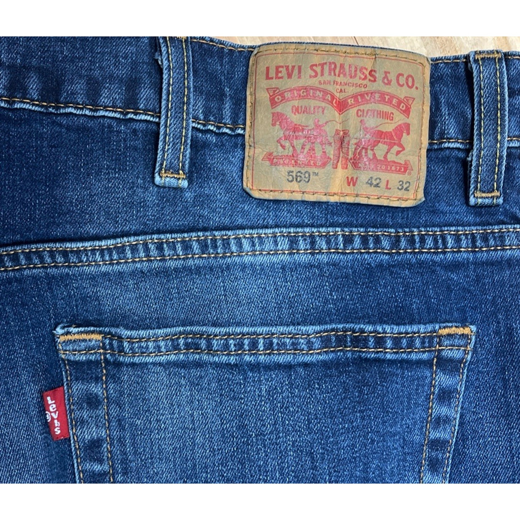 Levis Jeans Mens 42x32 Blue Straight Relaxed Dark Wash Denim