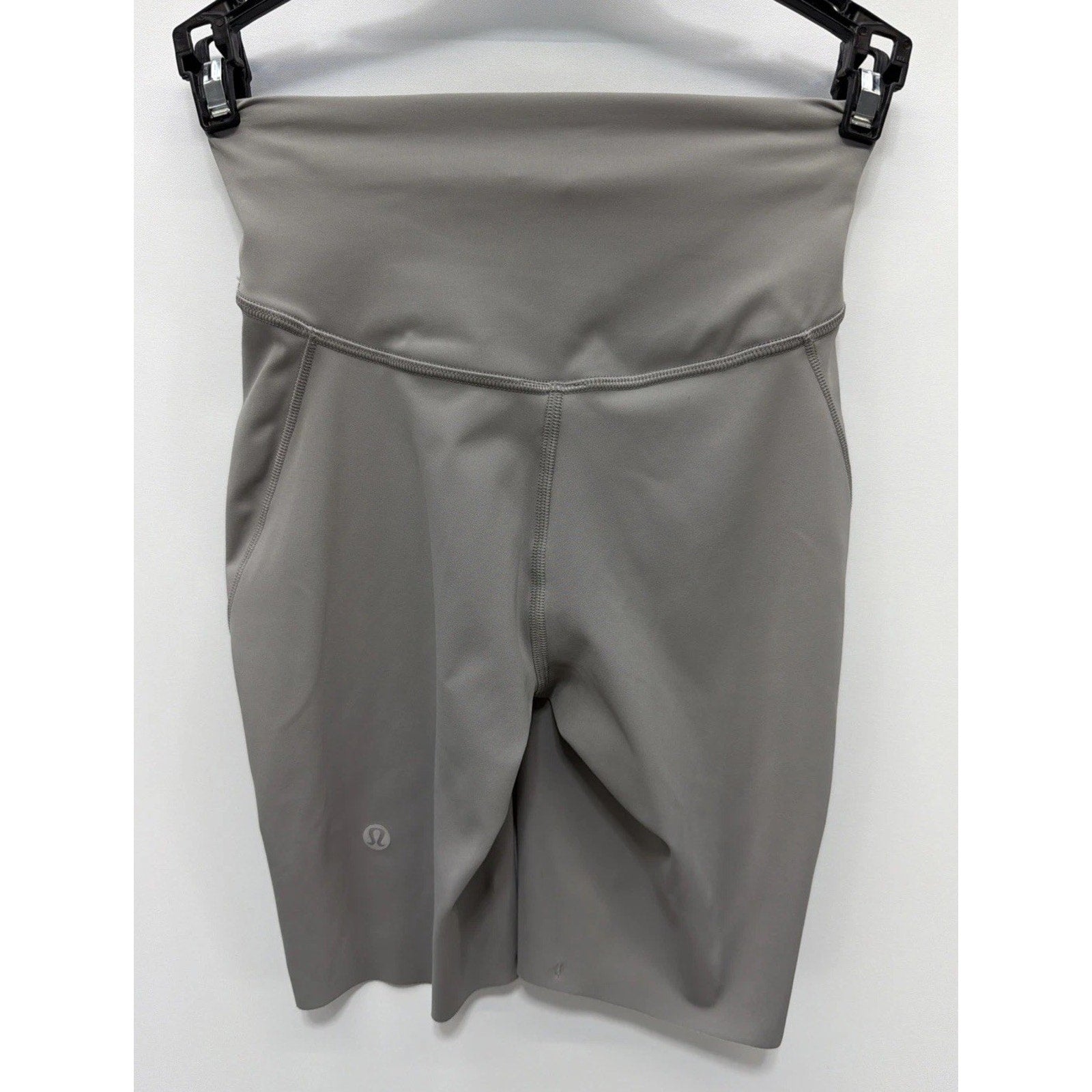 Women's Lululemon Base Pace High-Rise Short 8" Size 0 Gray