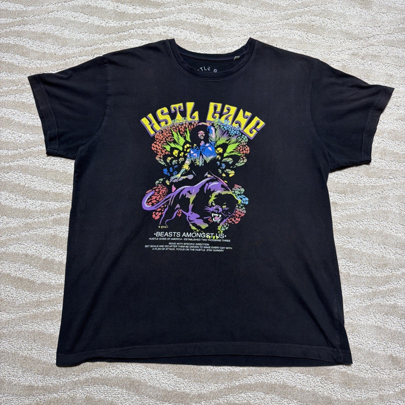 HUSTLE GANG BEATS AMONG US EST. 2003 HENDRIX GRAPHIC T-SHIRT FADED 2XL