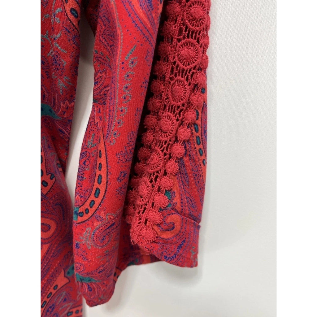 Umgee Women’s Size Medium Multicolor Crotchet Sleeve Tie Neck Paisley Blouse