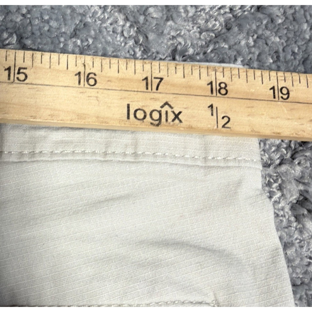 Lee Men's Cargo Shorts Size: 36 New Stone #6312 Relaxed Fit Stretch