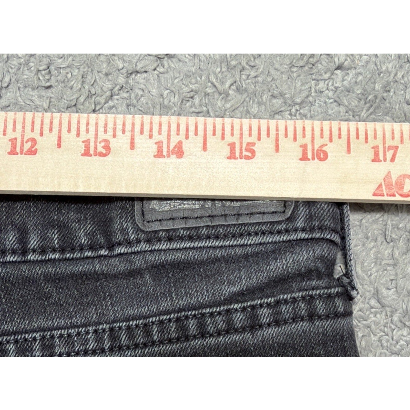 Levis Jeans Womens Black Faded 505 Straight Leg Denim 32x31