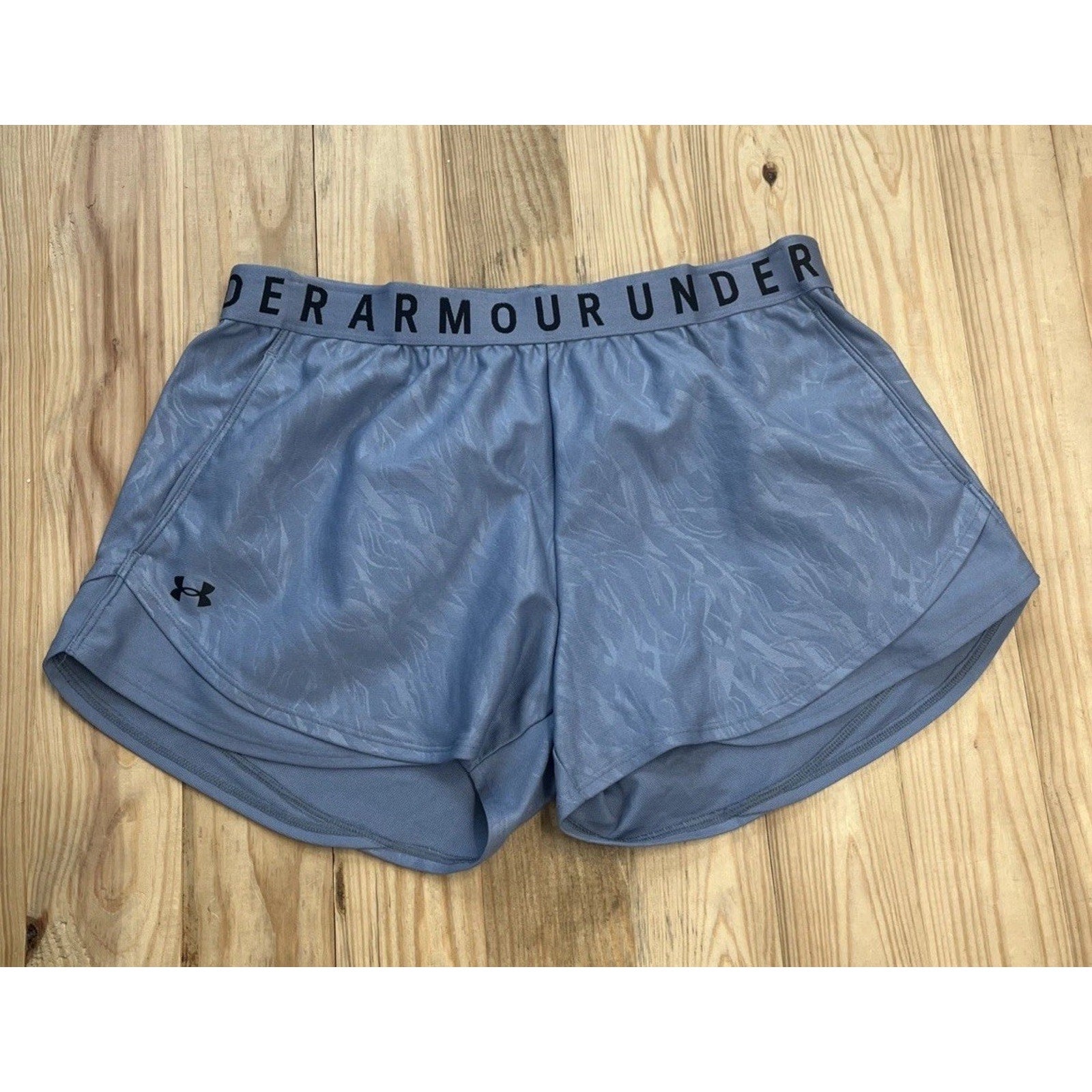 Under Armour Play Up Twist Shorts Size M in Isotope Blue Pockets