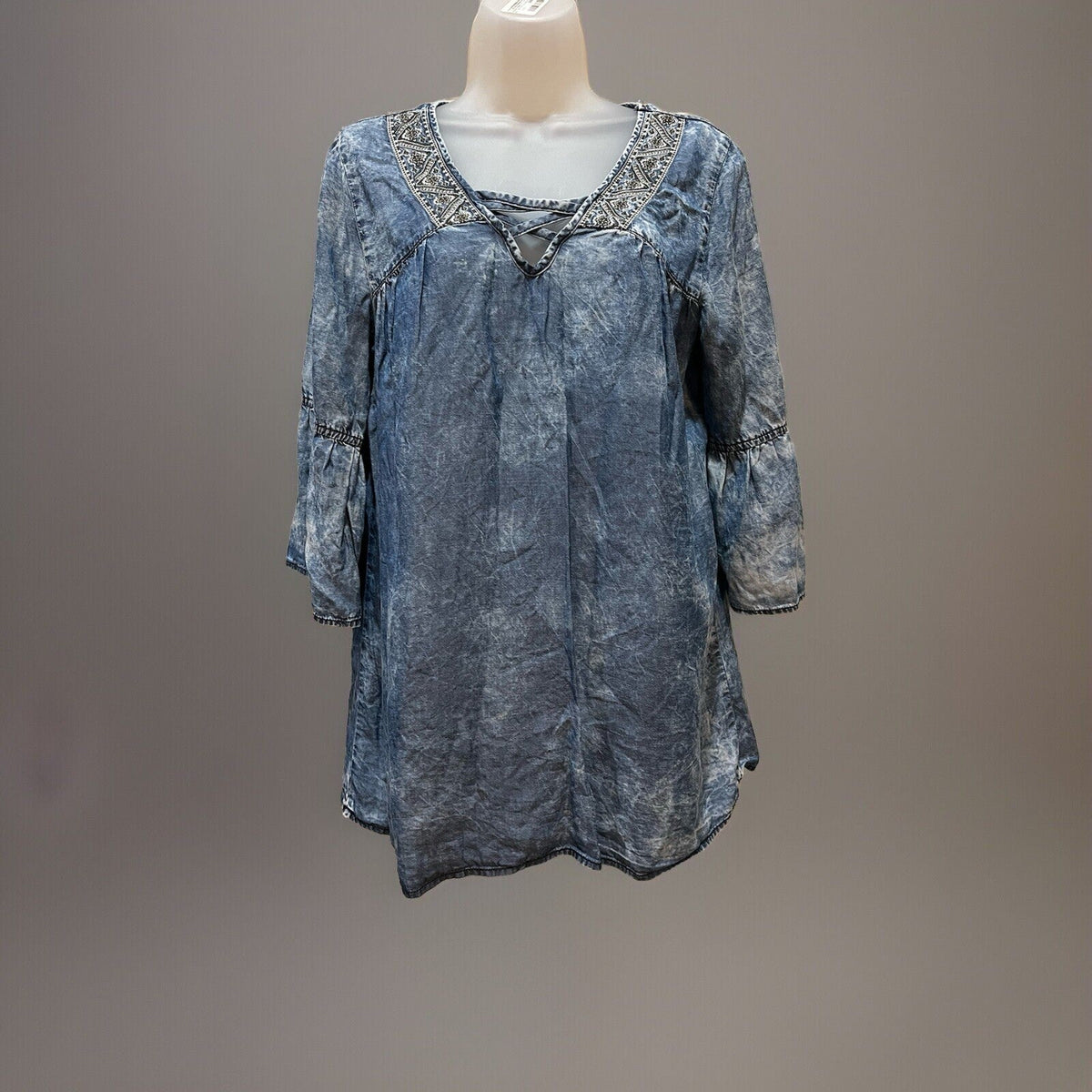 Signature 1 Studio Blue Denim Print Embellished 3/4 Ruffled Sleeve Top Women's M
