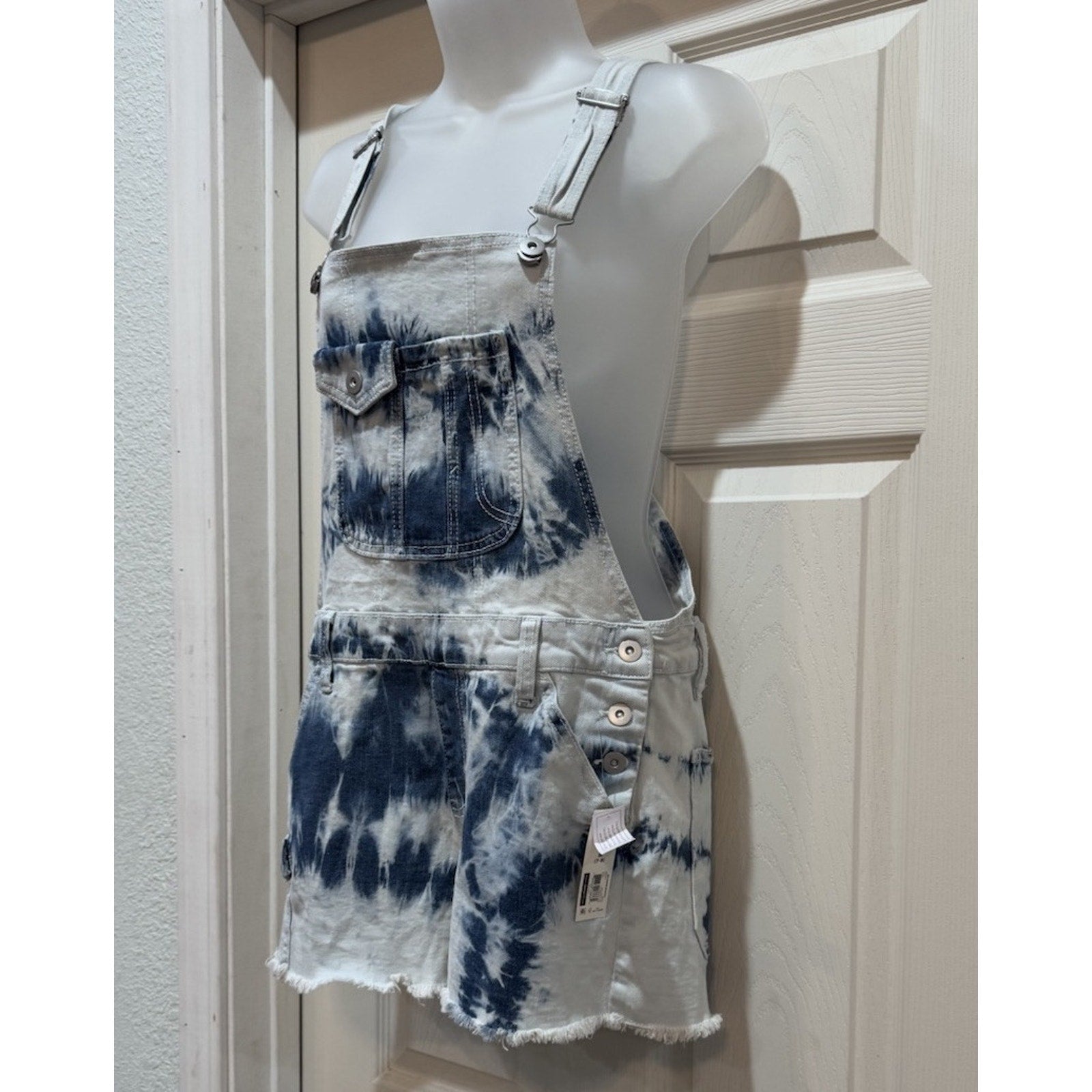 NOBO NO BOUNDARIES JR'S 7/9 TIE DYE SHORTALLS, SHORTS ROMPER NEW WITH TAGS