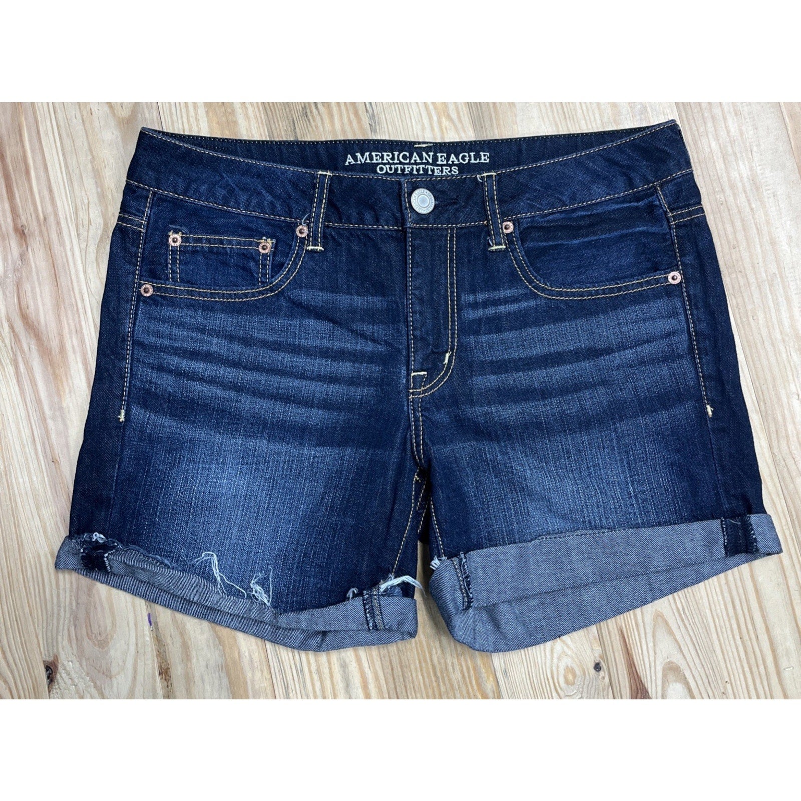 AE AMERICAN EAGLE MIDI STRETCH WOMENS JEAN SHORTS SIZE 6