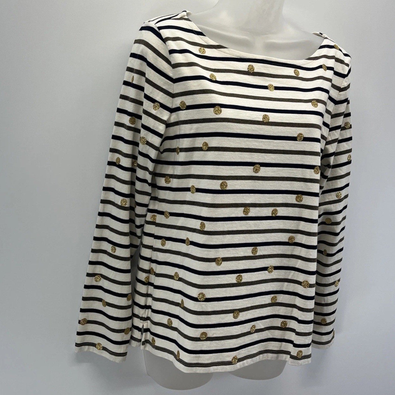 𝅺talbots cream colored long sleeve top with gold sparkly dots. Size M