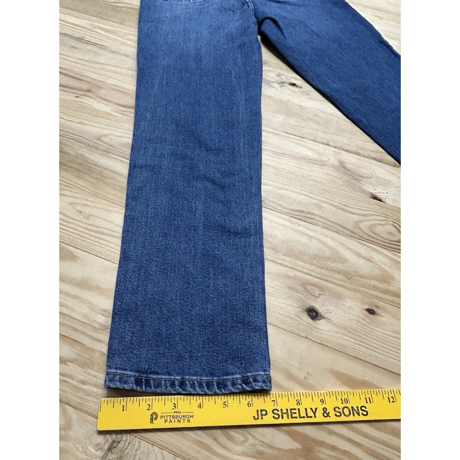 True Craft Womens 8 Blue Jeans Hi Rise Straight Med Wash Denim Ladies 25x28.