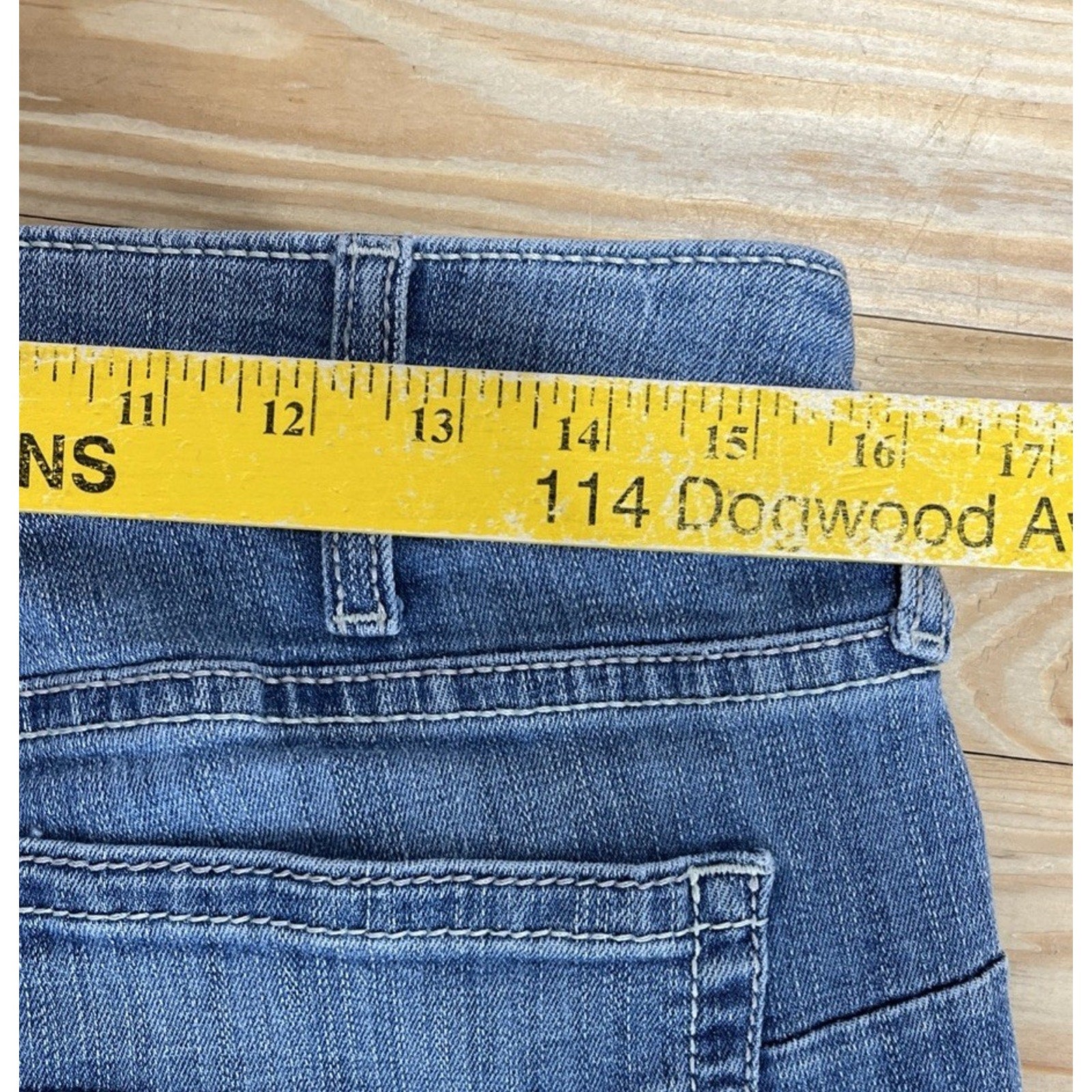 ARIAT REAL DENIM WOMENS SIZE 31 R SHORT BOOTCUT BLUE JEANS LOW RISE WHITE STITCH