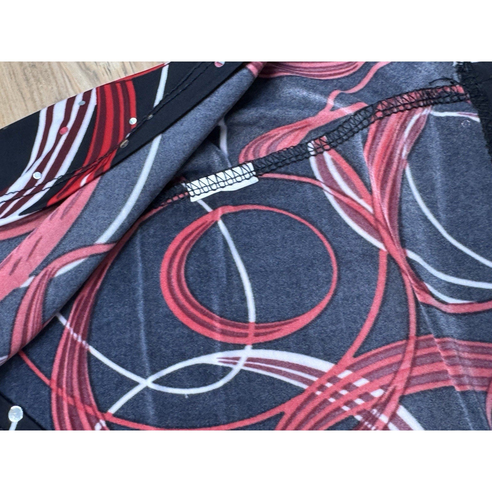 Brittany Black Shirt Black Red Geometric Long Sleeve Bling Pullover Women’s S