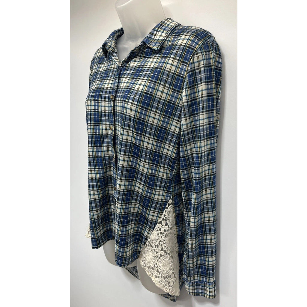 Buckle Passport Women's L Plaid Blue Long Sleeve Crotchet Knit Button Up Shirt