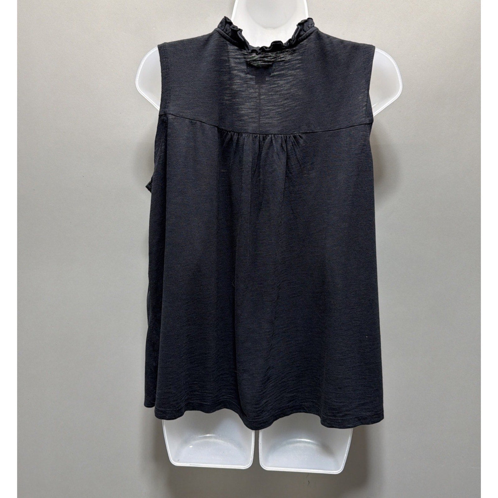 Knox Rose Blouse Womens M Ruffle V-Neck Sleeveless Stretch Black