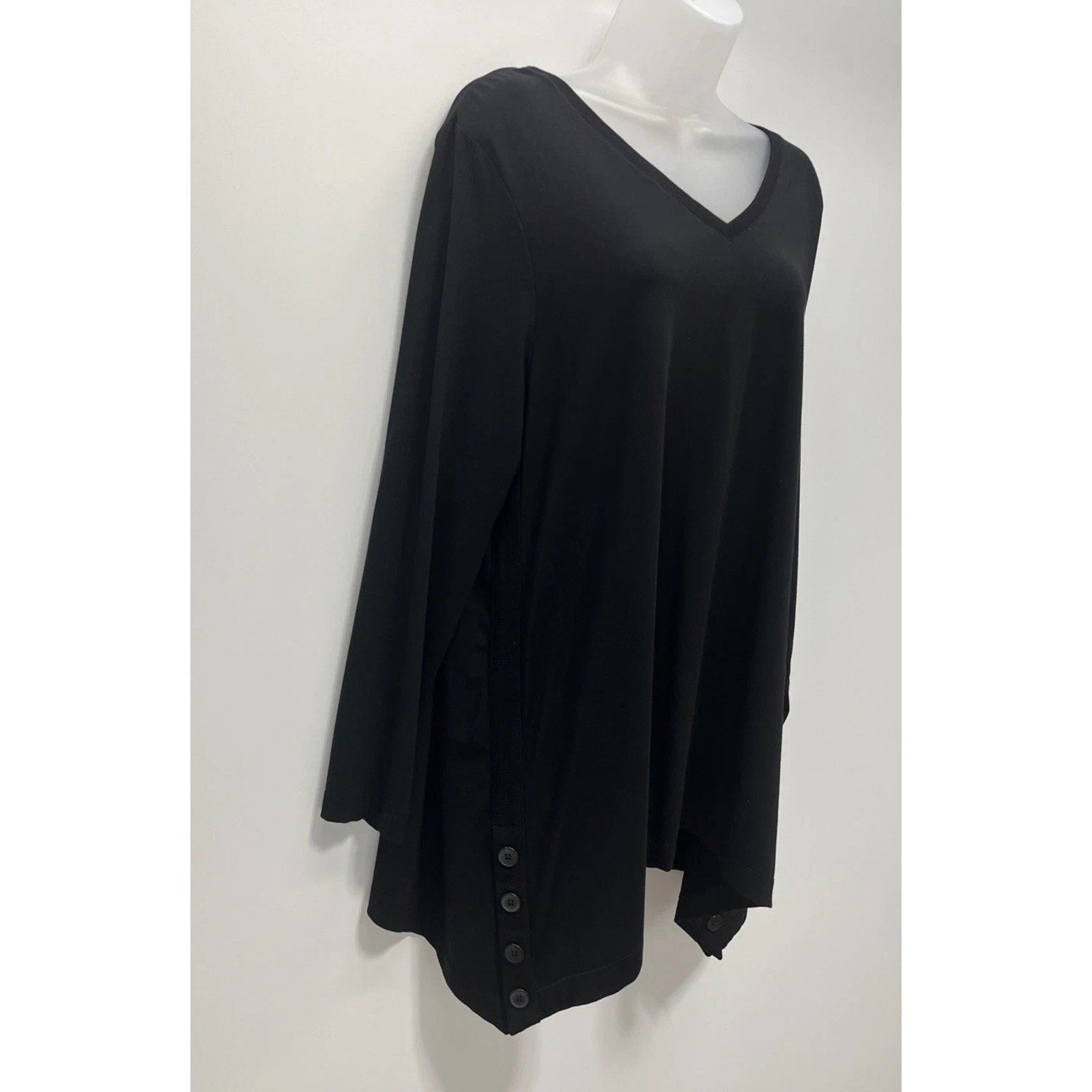 Chico's Ultimate Tee Touch Of School Side Button Tunic Women's Size 2/L Black