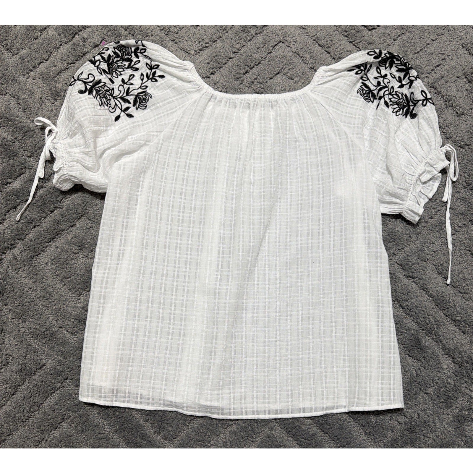 CATO White Floral Embroidered Casual Short Tie Sleeve Top Size 18/20W New