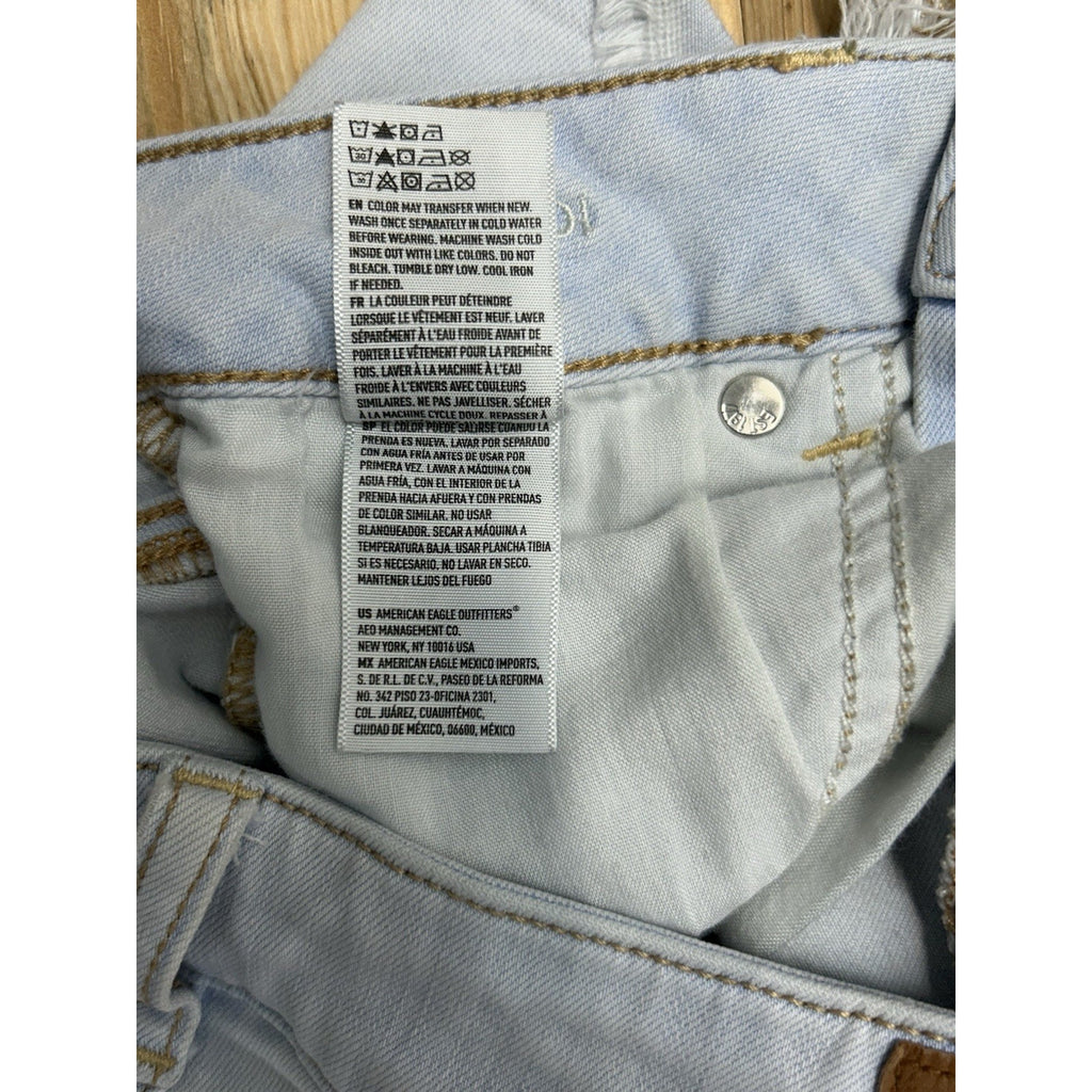 American Eagle Outfitters Midi Denim Light Blue Short Size 4