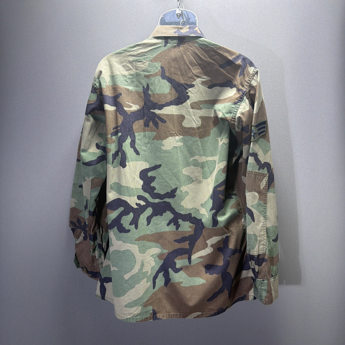 VTG 80s US Military Air Force Woodland Camo Field Jacket Patches Mens M Regular