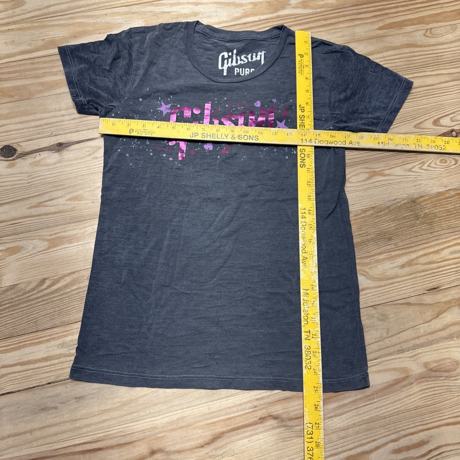 Gibson Guitar T-Shirt Gray With Pink Gibson Juniors Size Large Vintage NWOT
