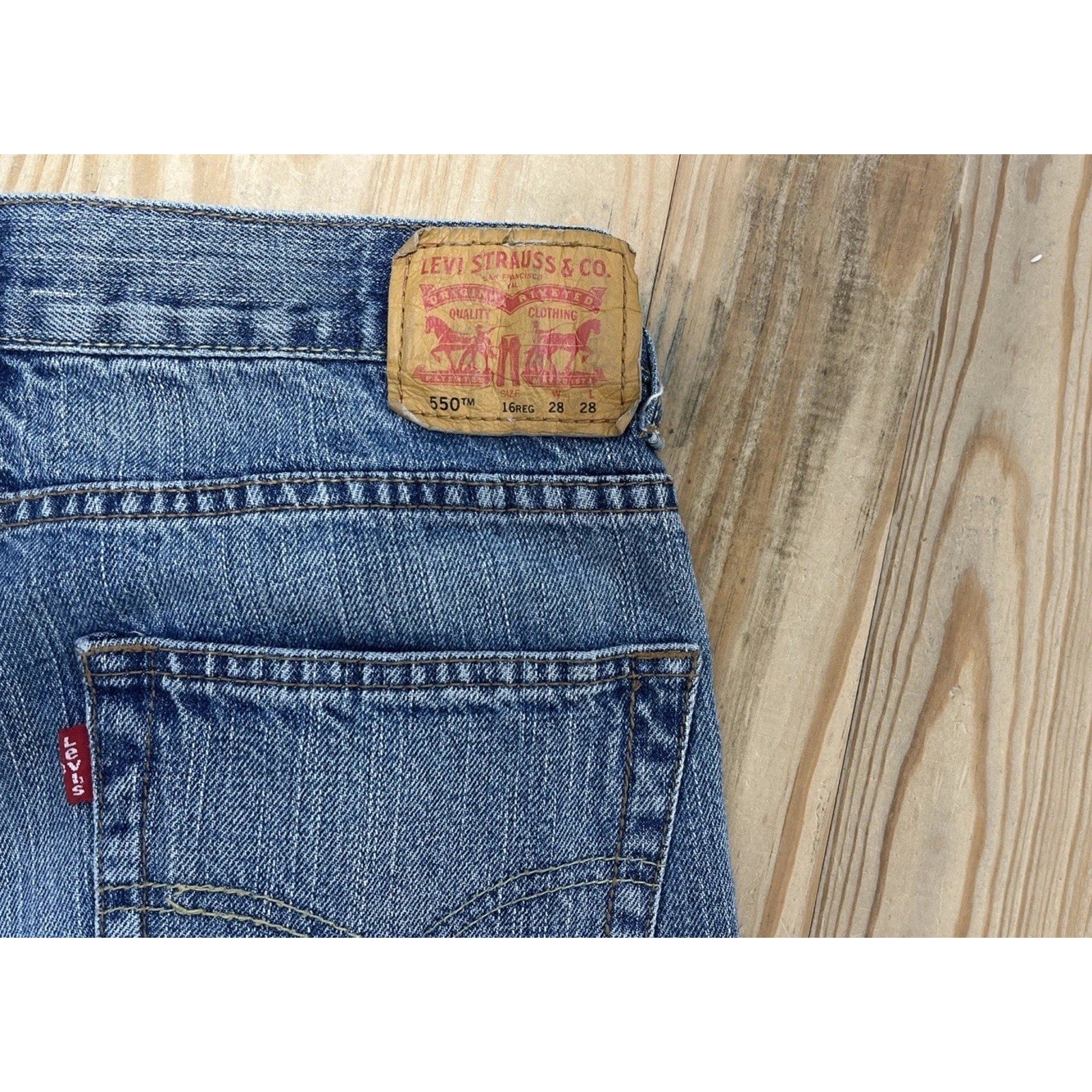 Levi's 550 Relaxed Fit Straight Blue Denim Jeans Mens Size 28x28