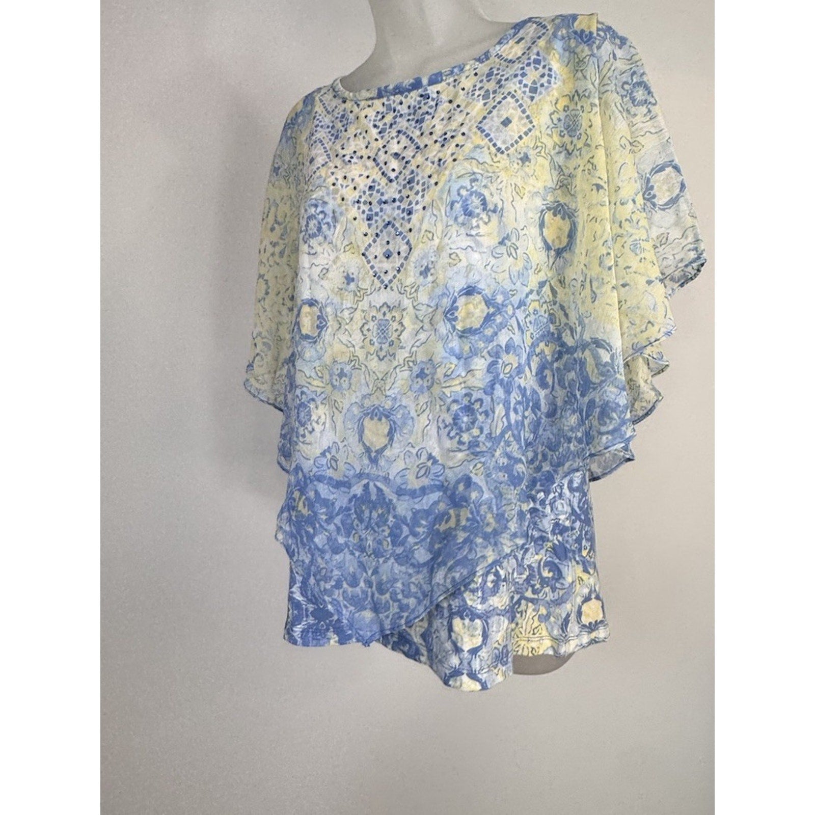 Hearts of Palm Women's Tropical Forest Print Knit Top Front Beads Size Large