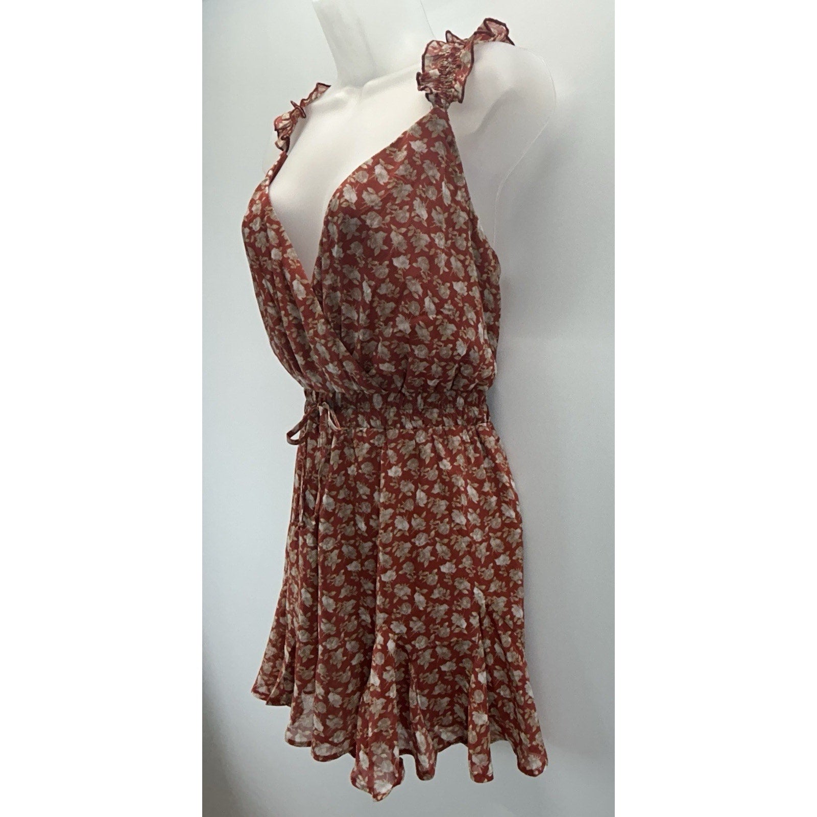 Trixxi Floral V-Neck Romper Bell Sleeve Boho New With Tags Women Size XL.