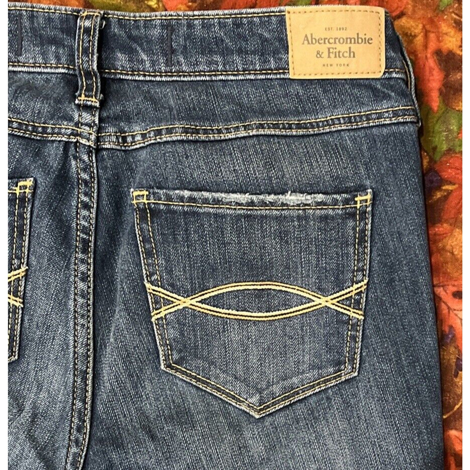 Abercrombie & Fitch Women Shine Destroyed Dark Wash Super Skinny Jeans 4 27